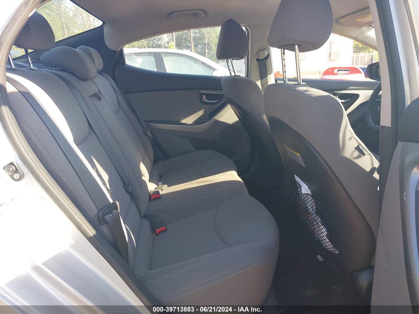 KMHDH4AE9GU475124 2016 Hyundai Elantra Se