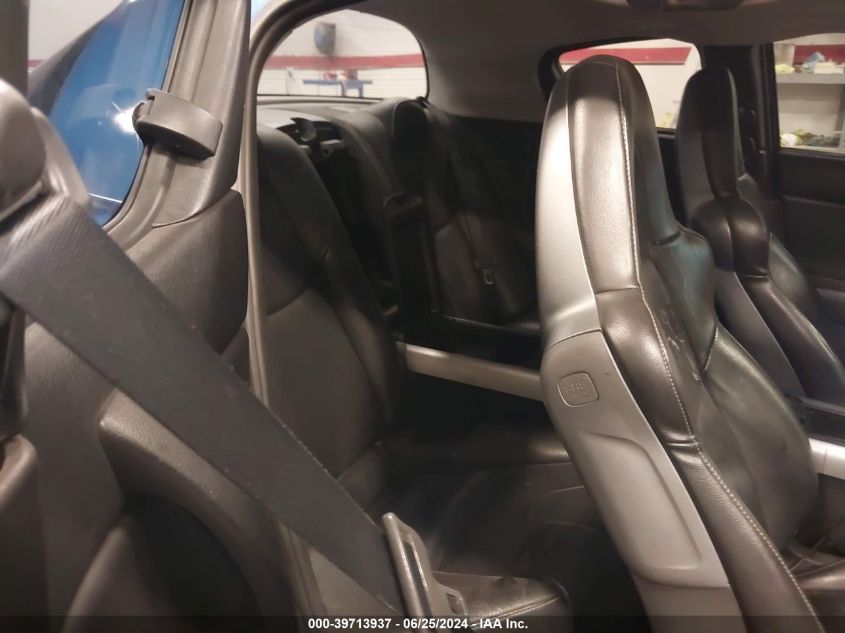 2004 Mazda Rx-8 6 Speed Manual VIN: JM1FE173240125928 Lot: 39713937