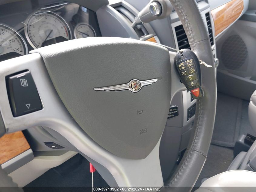 2010 Chrysler Town & Country Limited VIN: 2A4RR6DX3AR153724 Lot: 39713962