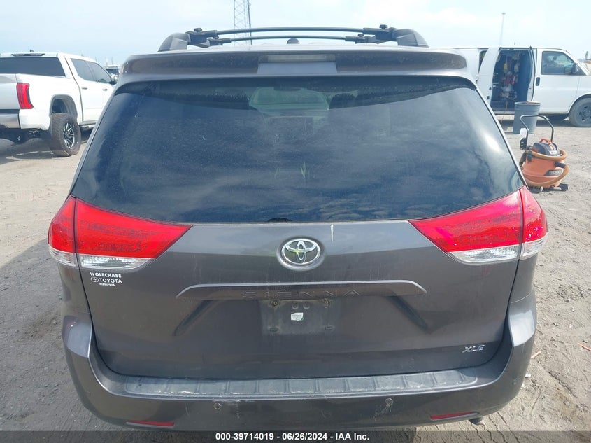 2014 TOYOTA SIENNA XLE/LIMITED - 5TDYK3DC8ES415218