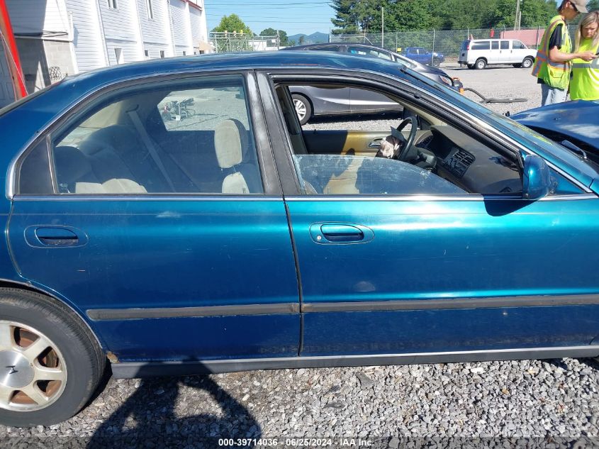 1995 Honda Accord Lx VIN: 1HGCD5548SA035782 Lot: 39714036