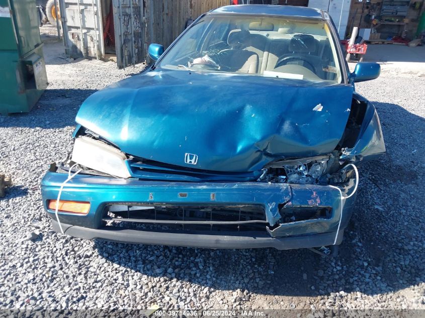 1995 Honda Accord Lx VIN: 1HGCD5548SA035782 Lot: 39714036