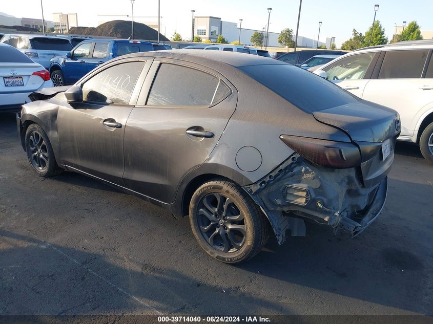 2016 Scion Ia VIN: 3MYDLBZVXGY129965 Lot: 39714040