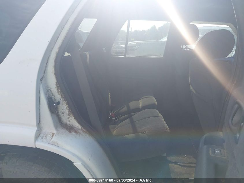 2000 GMC Jimmy Sle VIN: 1GKDT13W0Y2293885 Lot: 39714160