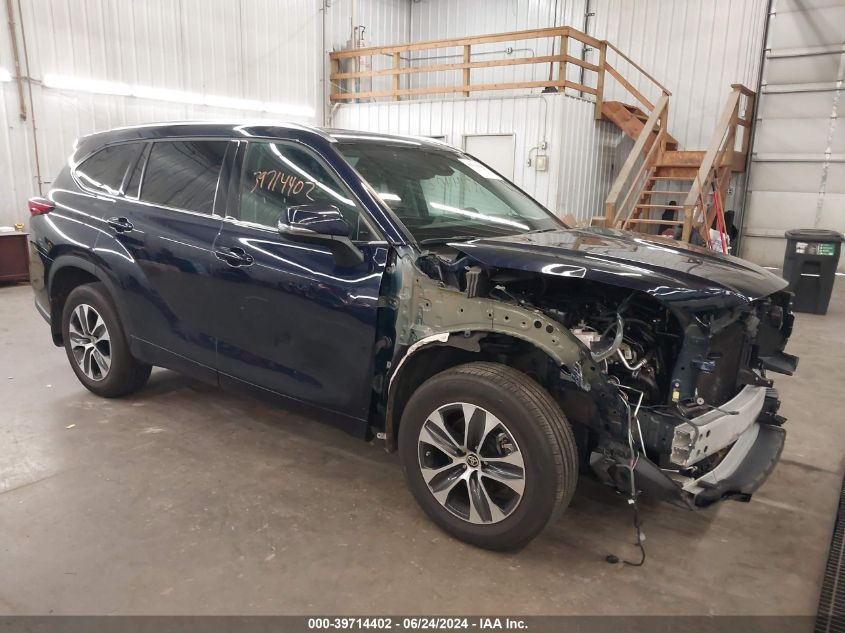 2021 TOYOTA HIGHLANDER XLE - 5TDGZRBH2MS073062