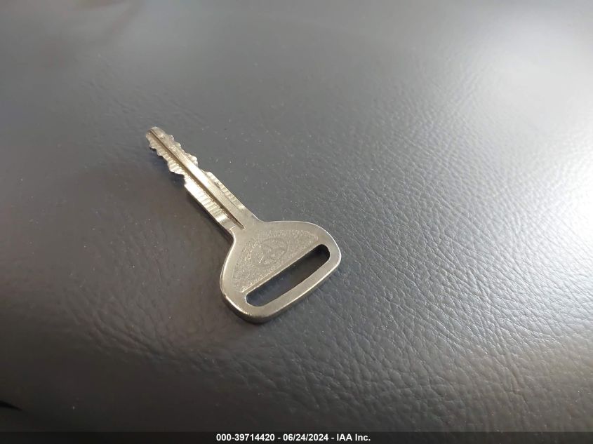 2005 Toyota Camry Le VIN: 4T1BE32K05U558663 Lot: 39714420