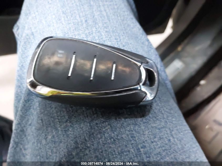 2019 Chevrolet Equinox Premier VIN: 2GNAXYEX7K6277668 Lot: 39714574