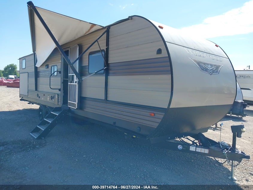 FOREST RIVER WILDWOOD 33T 2019. Lot# 39714764. VIN 4X4TWDJ20K8805837. Photo 1