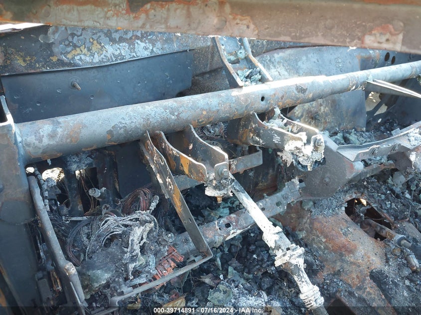 2000 Ford F-250 VIN: 1FTNX21L8YEB49714 Lot: 39714891