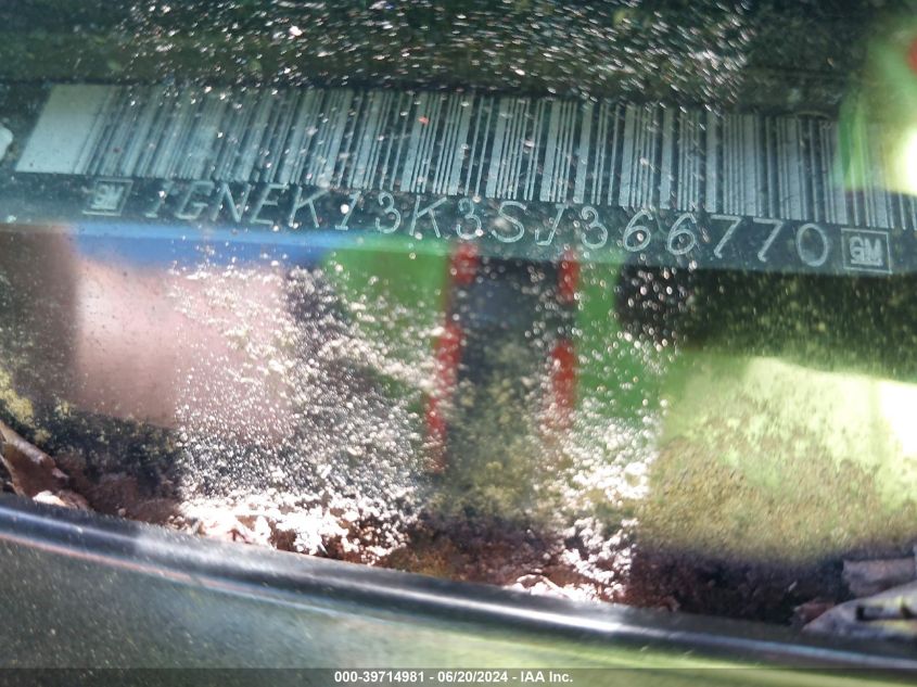 1995 Chevrolet Tahoe K1500 VIN: 1GNEK13K3SJ366770 Lot: 39714981