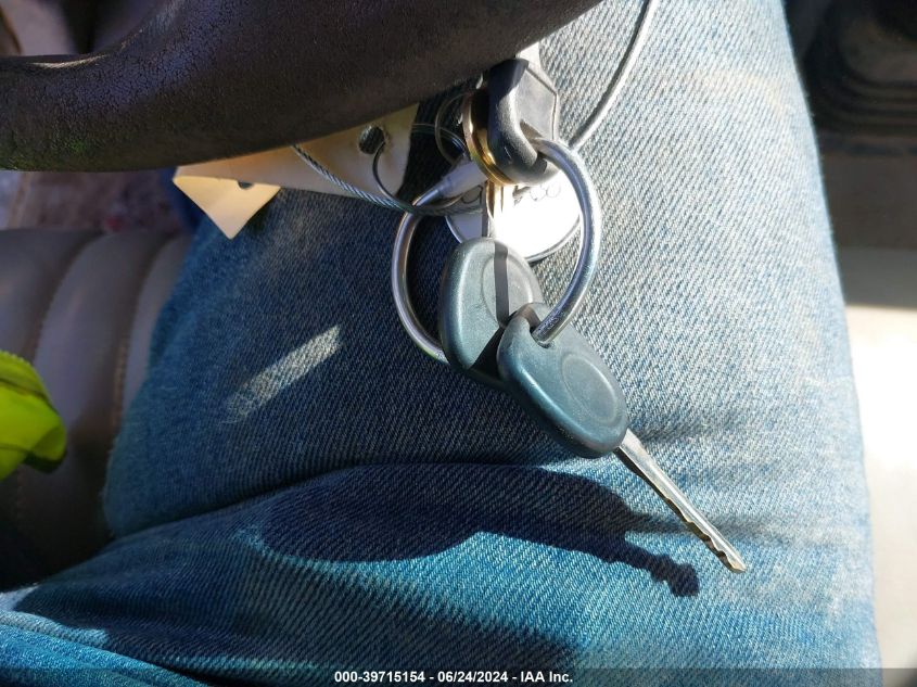 1998 GMC Sierra 2500 Hd Sl VIN: 1GTGK24R7WZ541547 Lot: 39715154