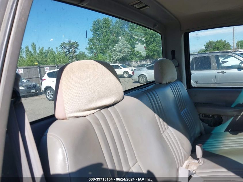 1998 GMC Sierra 2500 Hd Sl VIN: 1GTGK24R7WZ541547 Lot: 39715154