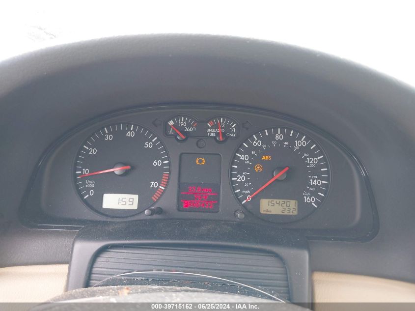 2000 Volkswagen Passat Glx VIN: WVWPD23B5YP340663 Lot: 39715162