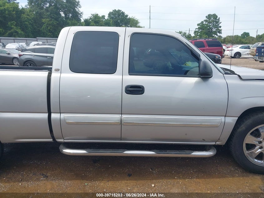 2004 Chevrolet Silverado 1500 Ls VIN: 2GCEC19V741131888 Lot: 39715203