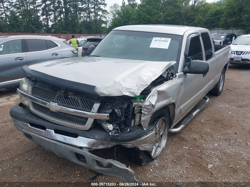 2004 Chevrolet Silverado 1500 Ls VIN: 2GCEC19V741131888 Lot: 39715203