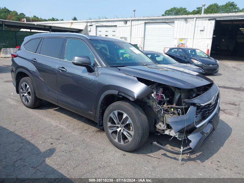 5TDHBRCH8MS021572 2021 Toyota Highlander Hybrid Xle