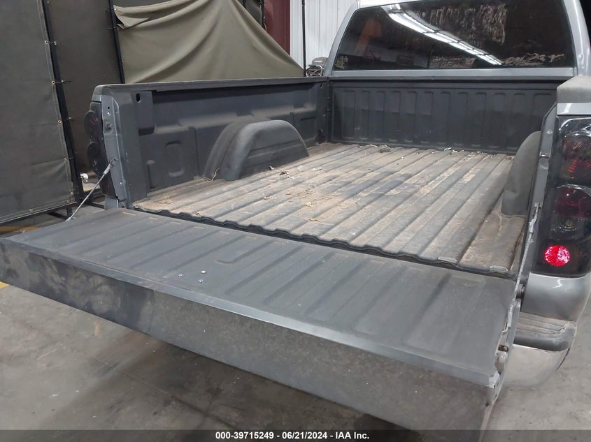 2001 Chevrolet Silverado 1500 Ls VIN: 1GCEC14V81Z313853 Lot: 39715249