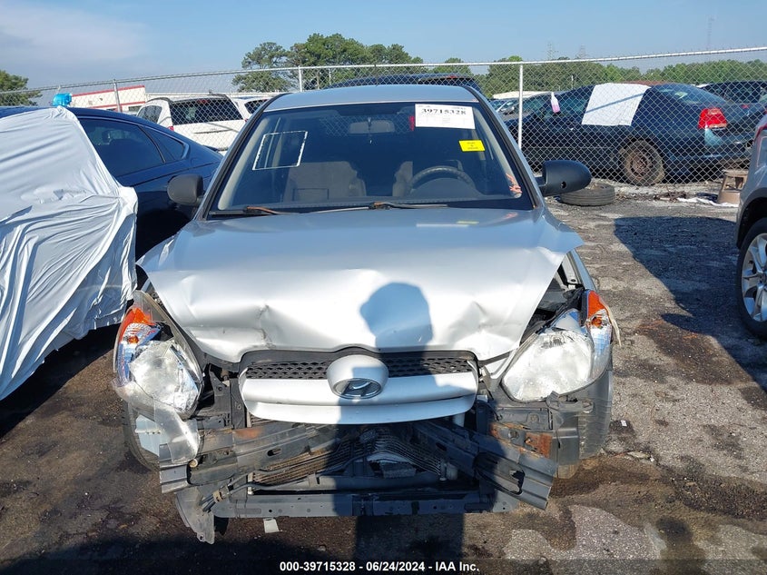 2008 Hyundai Accent Gs VIN: KMHCM36C58U084563 Lot: 39715328