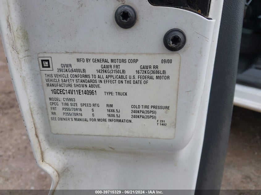 2001 Chevrolet Silverado 1500 VIN: 1GCEC14V11E140961 Lot: 39715329