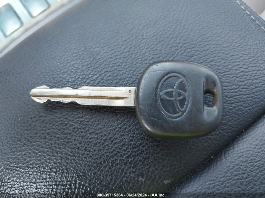 2003 Toyota 4Runner Limited V8 VIN: JTEZT17R438001615 Lot: 39715364