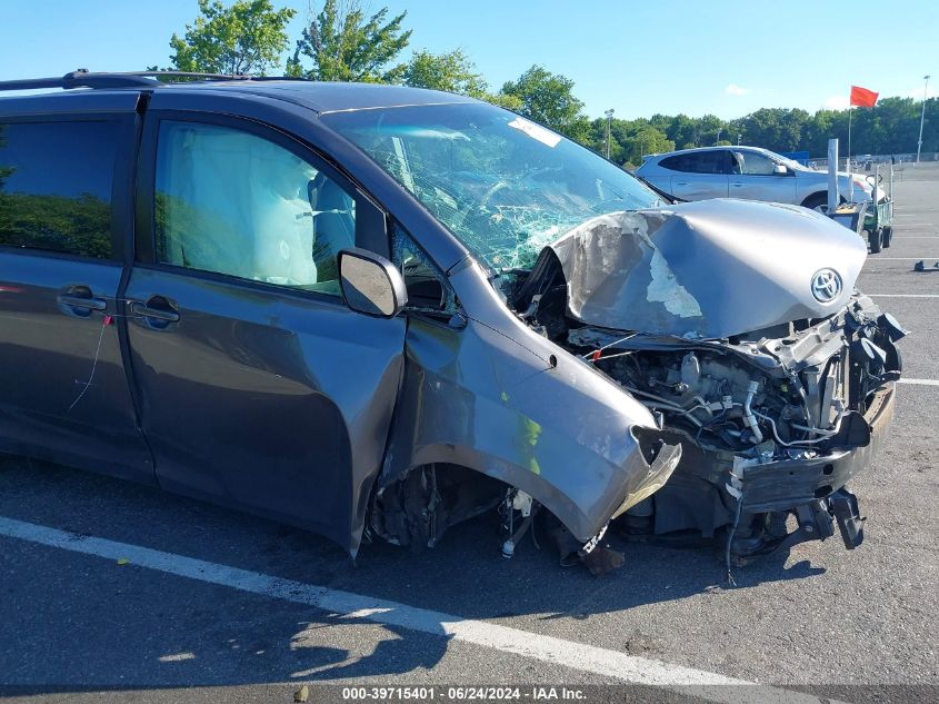 5TDDK3DC2BS025273 2011 Toyota Sienna Xle