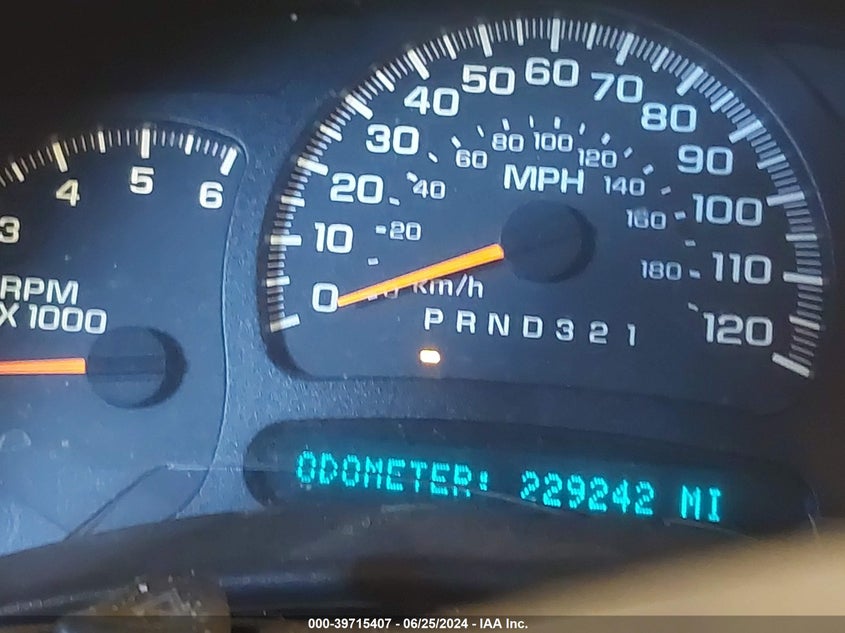 2006 Chevrolet Silverado 1500 Lt1 VIN: 2GCEC13T761131500 Lot: 39715407