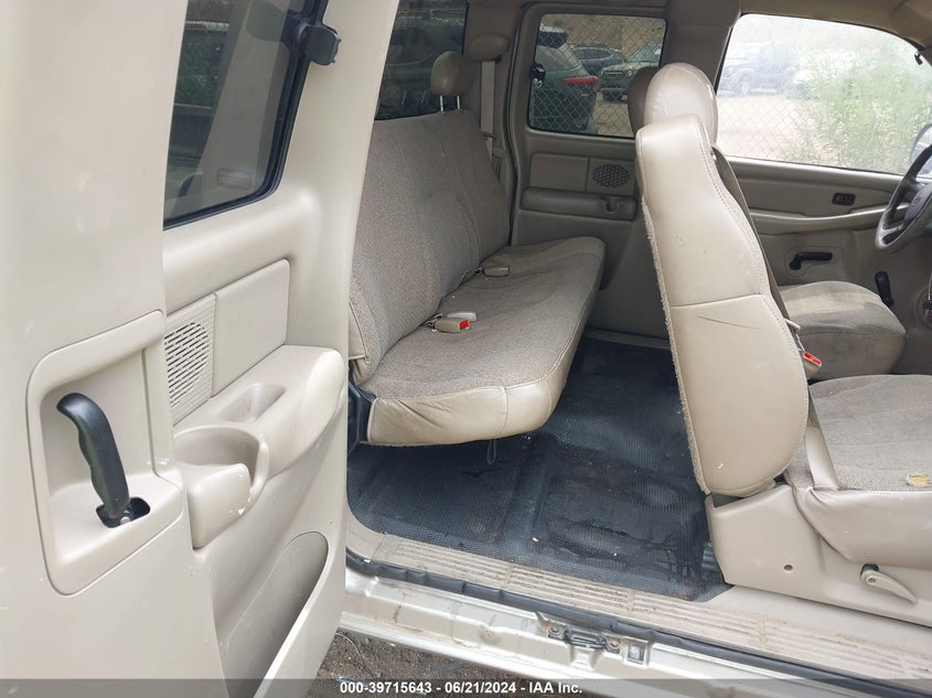 2002 Chevrolet Silverado C1500 VIN: 1GCEC19W02Z120115 Lot: 39715643