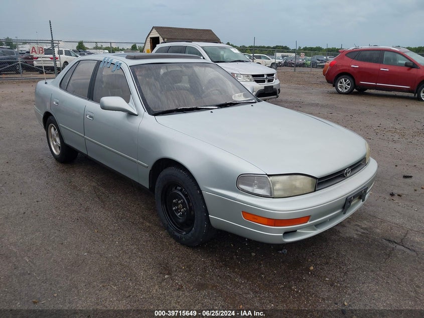 1994 Toyota Camry Xle VIN: 4T1GK13EXRU011014 Lot: 39715649