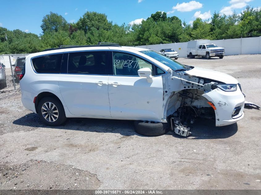 2022 Chrysler Pacifica Hybrid Touring L VIN: 2C4RC1L79NR156015 Lot: 39715871