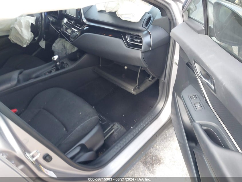 2018 Toyota C-Hr Xle/Xle Premium VIN: JTNKHMBX3J1009916 Lot: 39715903