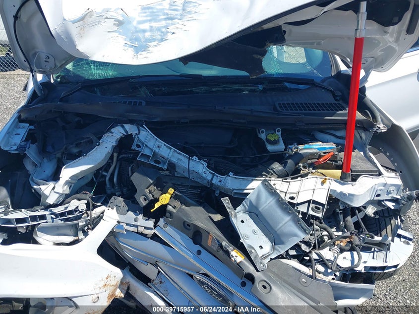 VIN 1FMCU0GD6HUD56138 2017 FORD ESCAPE SE