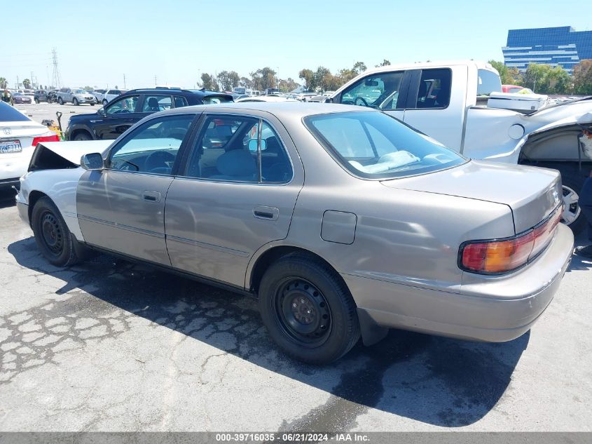 1993 Toyota Camry Le VIN: 4T1VK12E6PU091448 Lot: 39716035