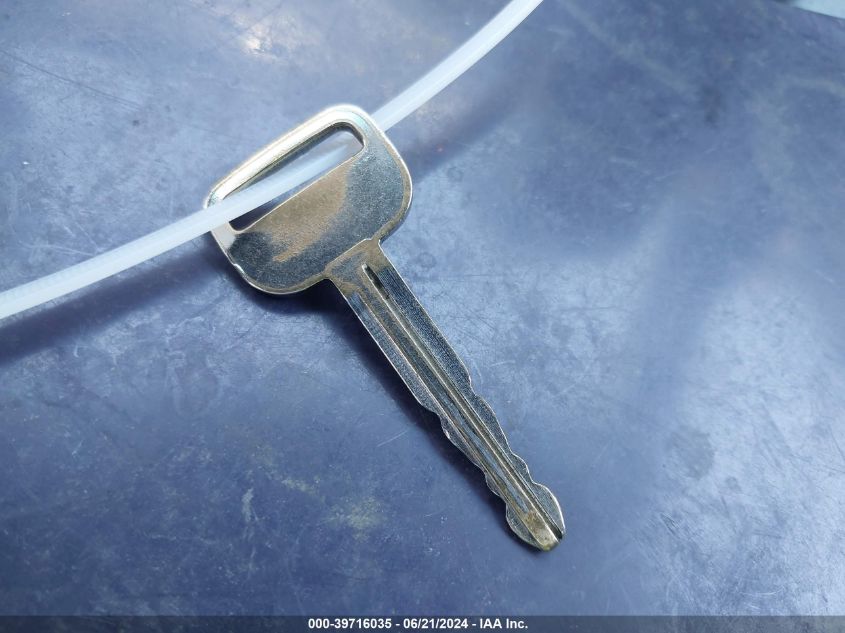 1993 Toyota Camry Le VIN: 4T1VK12E6PU091448 Lot: 39716035