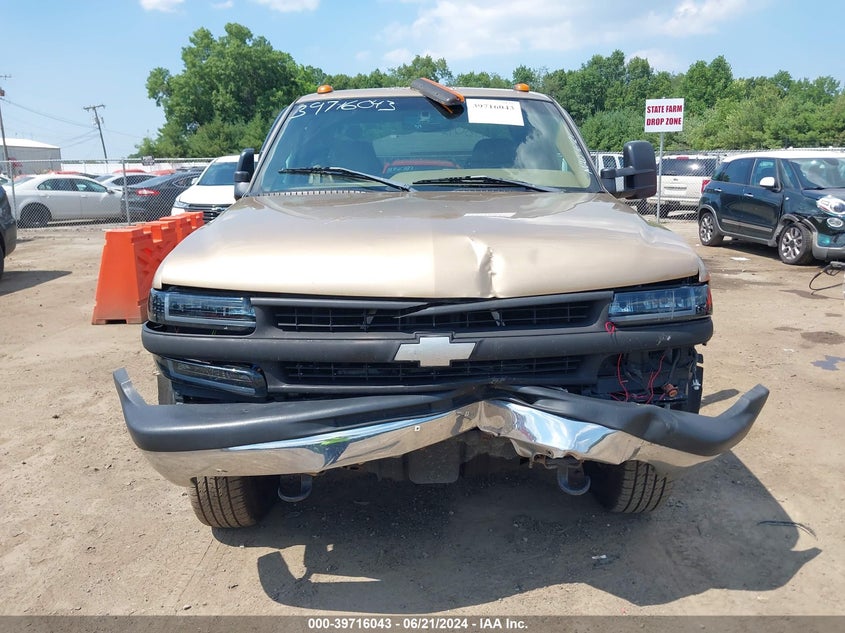 2000 Chevrolet Silverado 1500 Lt VIN: 1GCEK19T2YE223240 Lot: 39716043
