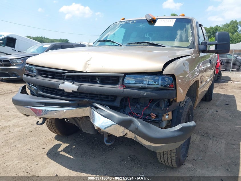 2000 Chevrolet Silverado 1500 Lt VIN: 1GCEK19T2YE223240 Lot: 39716043