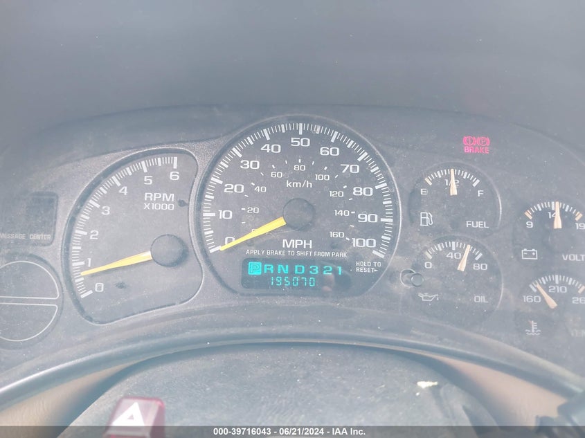 2000 Chevrolet Silverado 1500 Lt VIN: 1GCEK19T2YE223240 Lot: 39716043