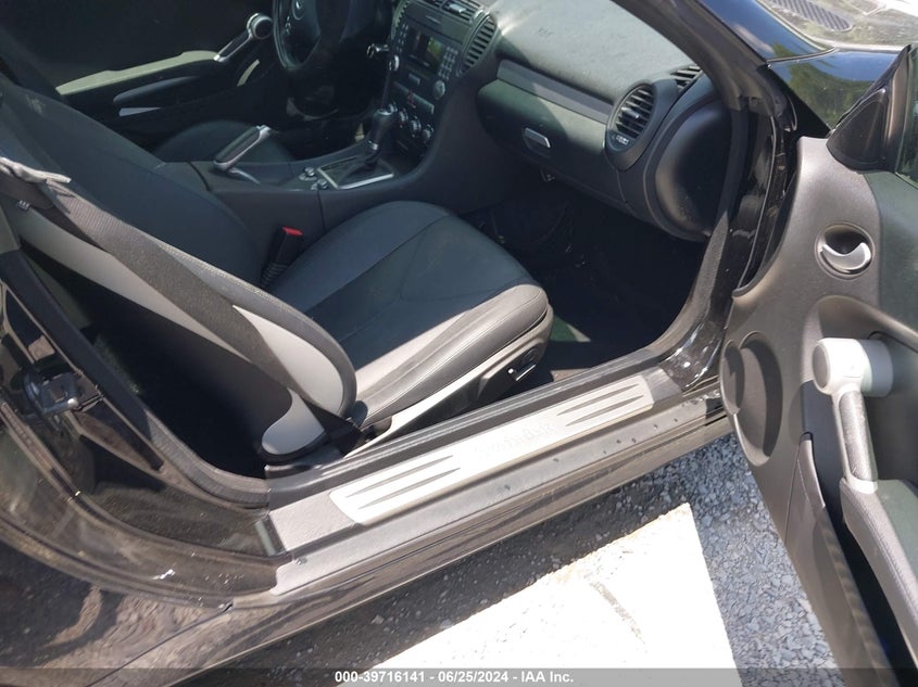 2007 Mercedes-Benz Slk 350 VIN: WDBWK56F67F165912 Lot: 39716141