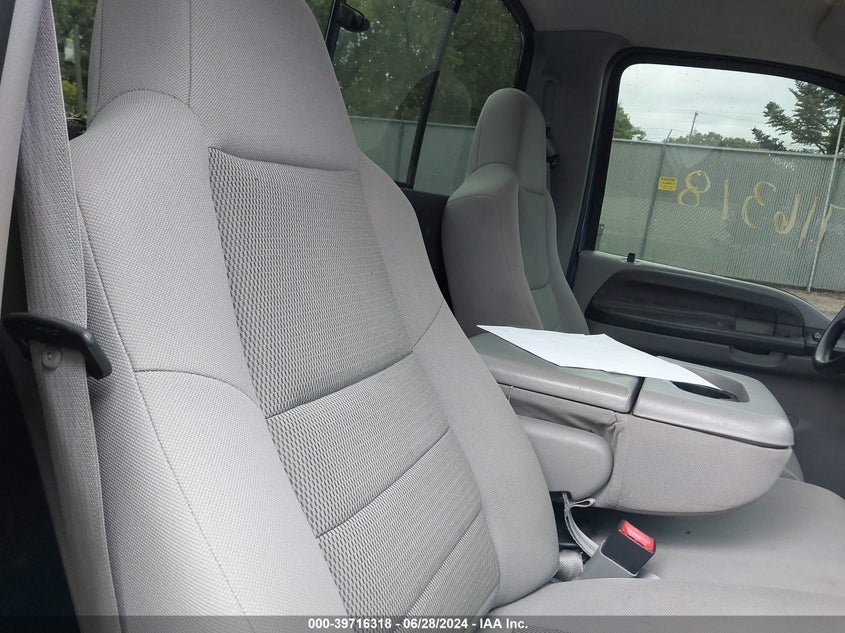 2005 Ford F-250 Xl/Xlt VIN: 1FTSF21P15ED05872 Lot: 39716318