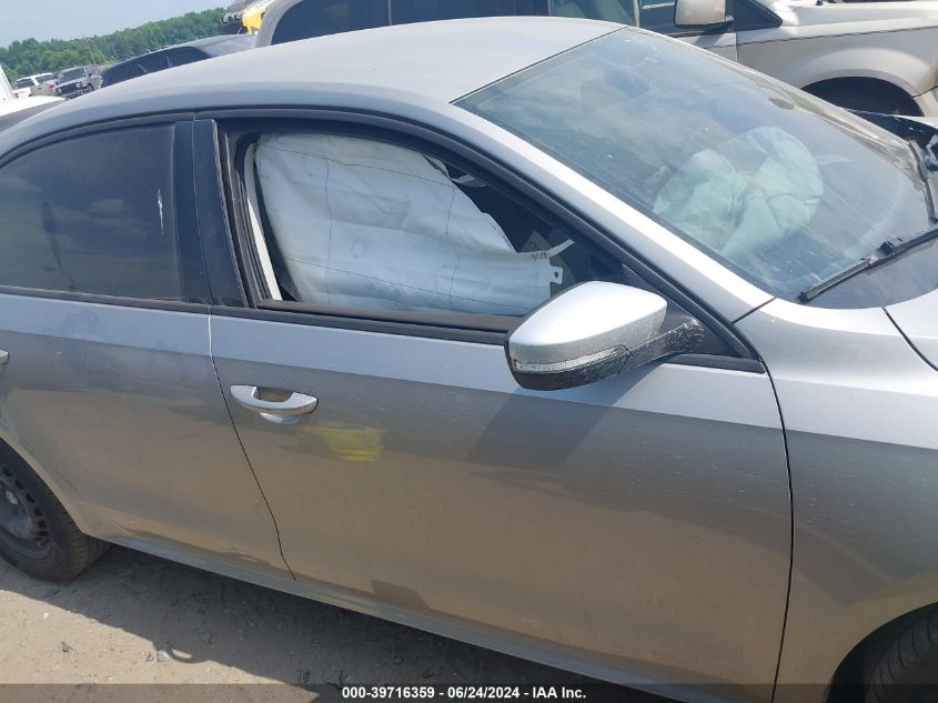 2014 Volkswagen Passat S VIN: 1VWAP7A37EC011498 Lot: 39716359