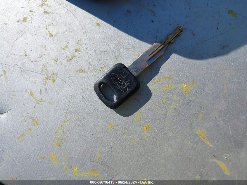 2004 Ford E-250 Commercial/Recreational VIN: 1FTNE24W04HA99489 Lot: 39716419