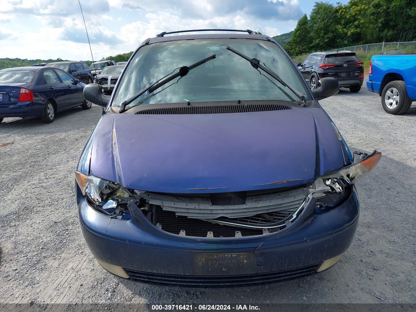 2001 Chrysler Town & Country Limited VIN: 2C8GT64L91R122519 Lot: 39716421