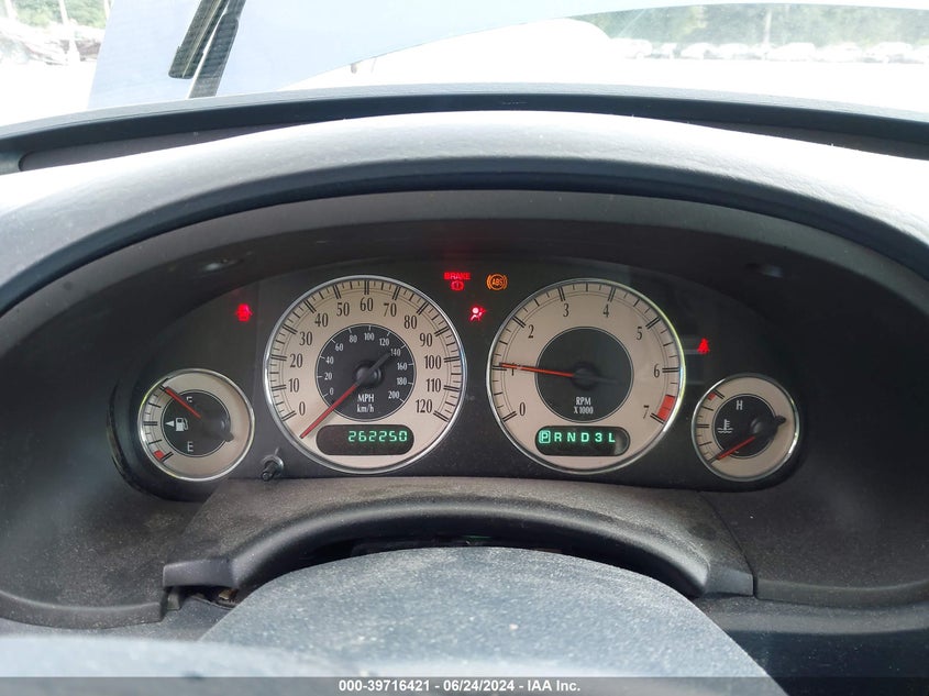 2001 Chrysler Town & Country Limited VIN: 2C8GT64L91R122519 Lot: 39716421