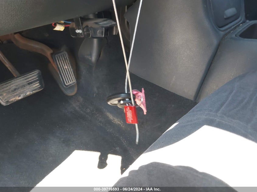 2001 Chevrolet Silverado 2500Hd Ls VIN: 1GCHK23G81F143987 Lot: 39716593