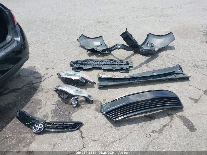 2016 TOYOTA COROLLA S PLUS - 5YFBURHE5GP547962