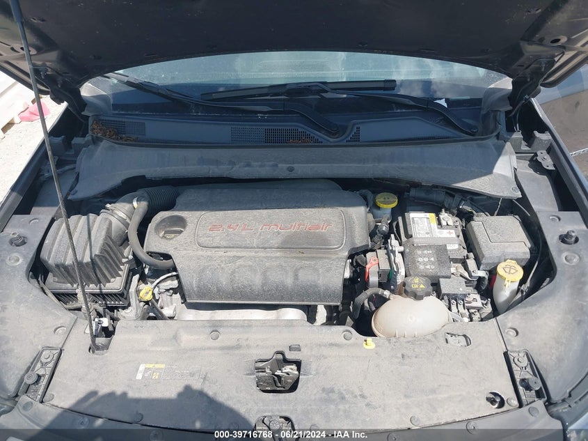 VIN 3C4NJDBB4NT102470 2022 JEEP COMPASS LATITUDE 4X4