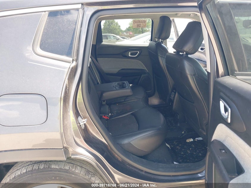 VIN 3C4NJDBB4NT102470 2022 JEEP COMPASS LATITUDE 4X4