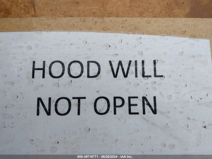 2017 Chevrolet Trax Lt VIN: 3GNCJLSB8HL202827 Lot: 39716771