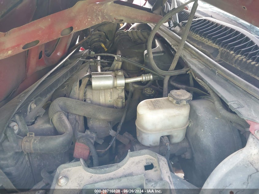 2000 Chevrolet Silverado C1500 VIN: 1GCEC14W9YZ344905 Lot: 39716828