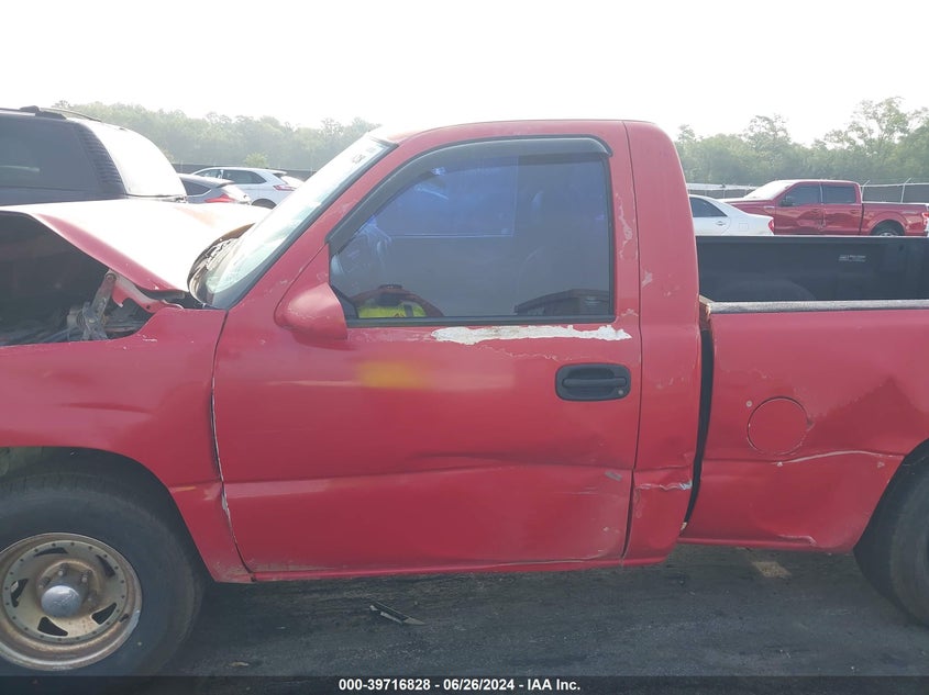 2000 Chevrolet Silverado C1500 VIN: 1GCEC14W9YZ344905 Lot: 39716828