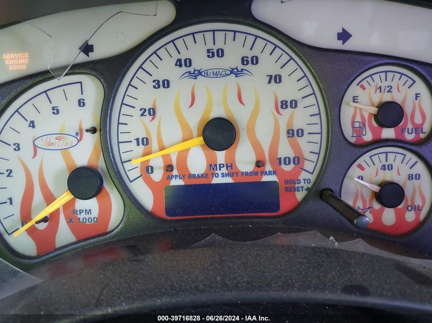 2000 Chevrolet Silverado C1500 VIN: 1GCEC14W9YZ344905 Lot: 39716828